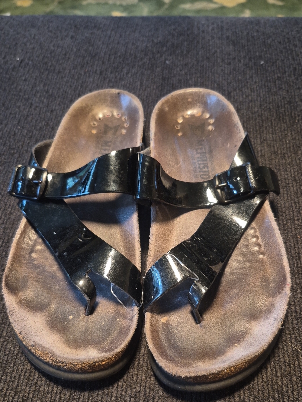 Mephisto Black Patent Thong Sandals with Buckle Strap